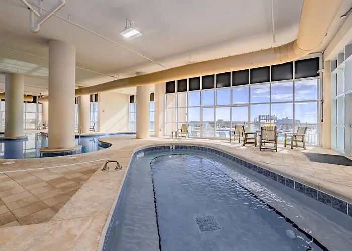 Phoenix Gulf Tower 1604 Apartment